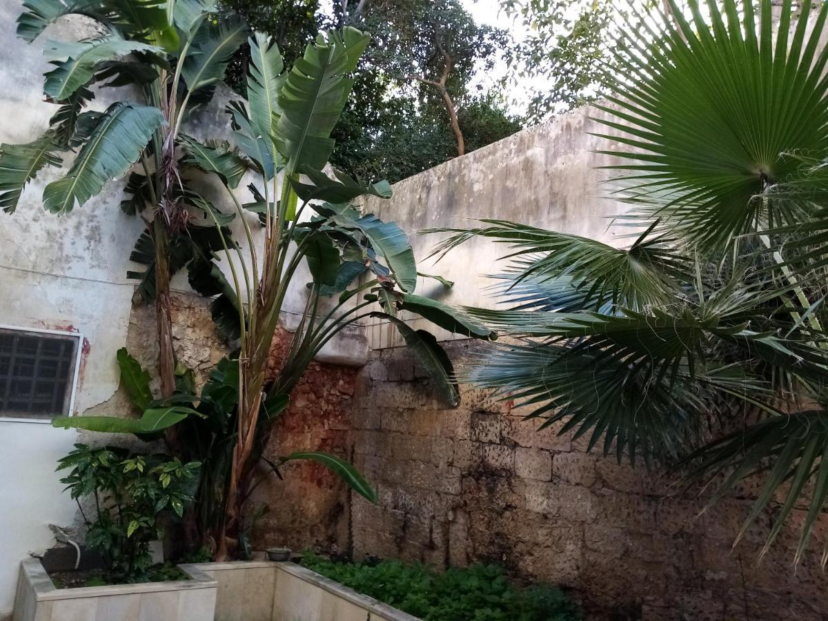 Bed and Breakfast Dimora Storica Le Perle Lecce Exterior foto