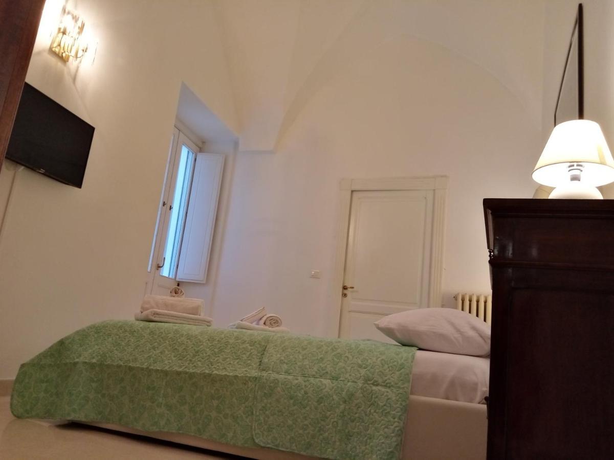 Bed and Breakfast Dimora Storica Le Perle Lecce Exterior foto