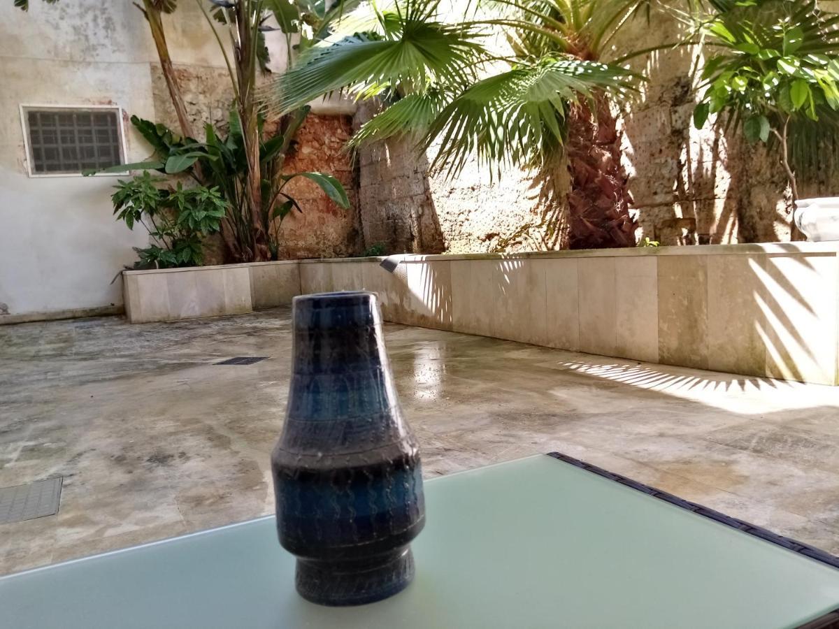 Bed and Breakfast Dimora Storica Le Perle Lecce Exterior foto